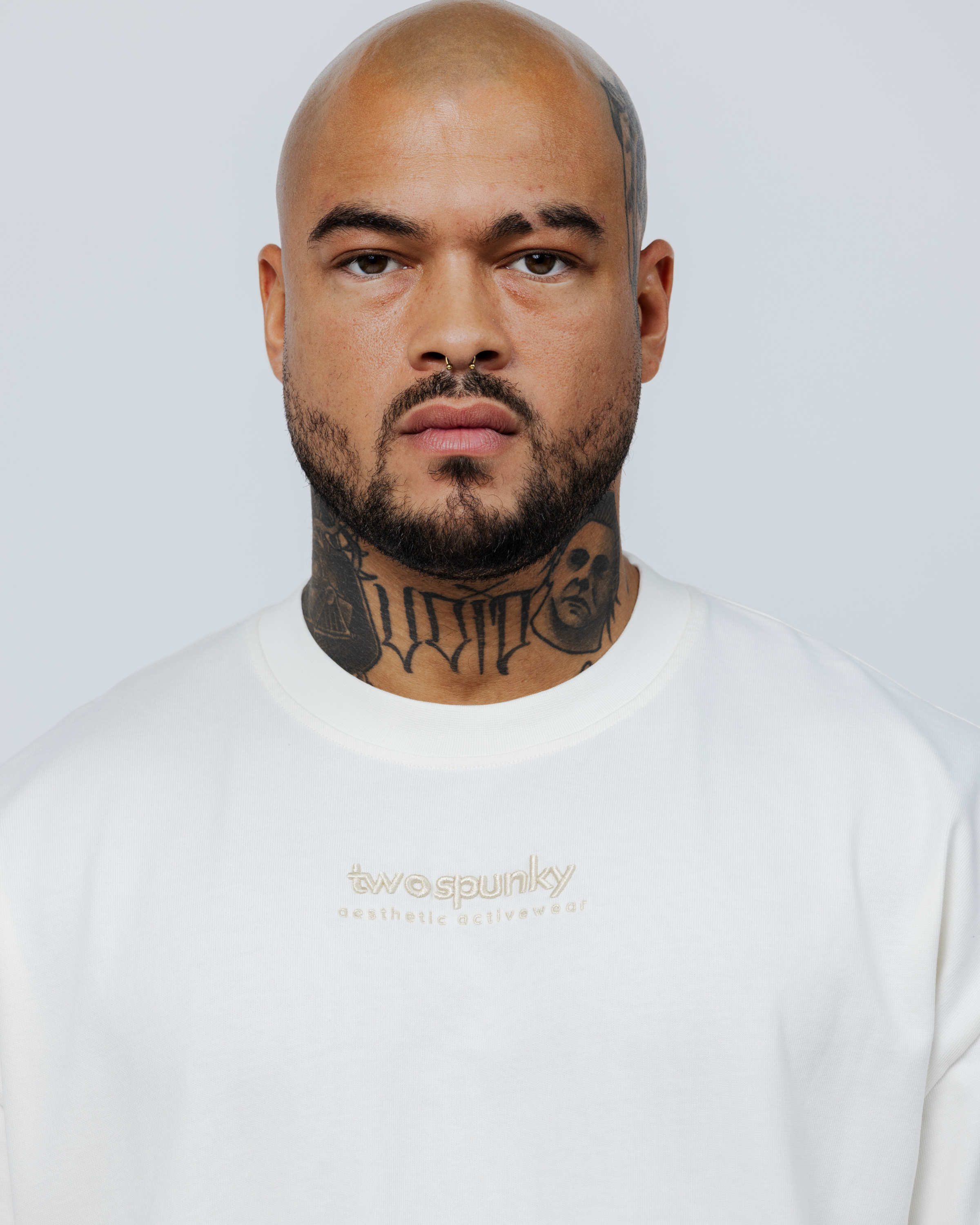 03/ Le T-Shirt Off-White. Two Spunky