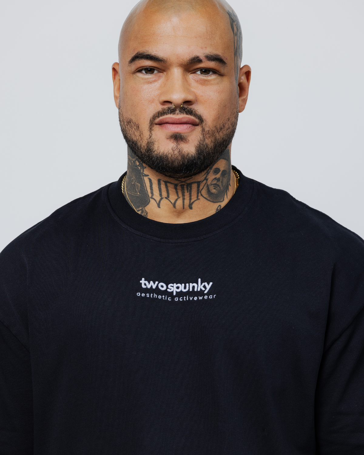04/ Le T-Shirt. 300 - Black Two Spunky