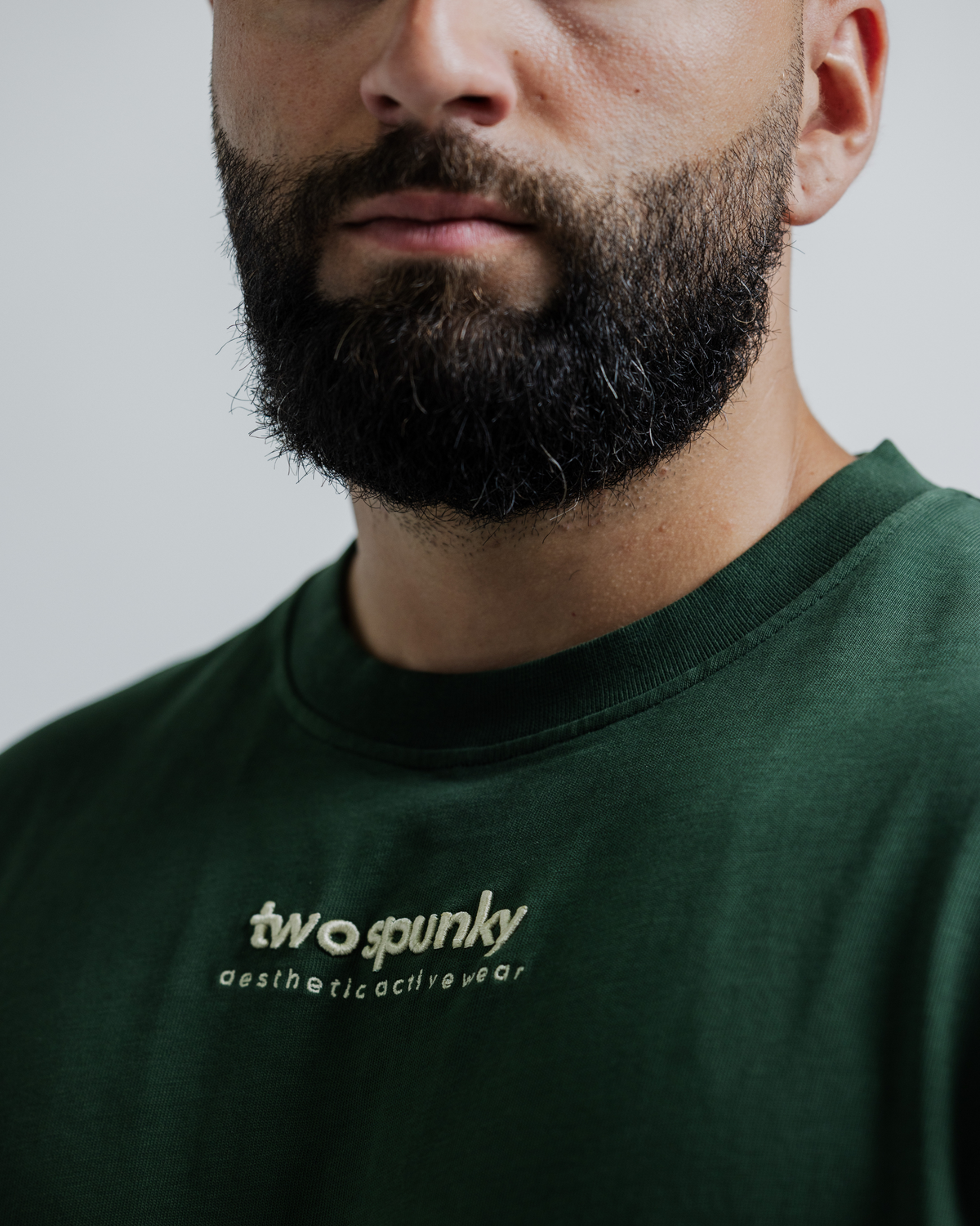 04/ Le T-Shirt. 300 - Pure Green Two Spunky