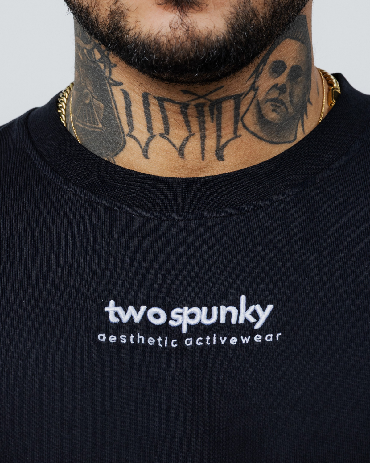 04/ Le T-Shirt. 300 - Black Two Spunky