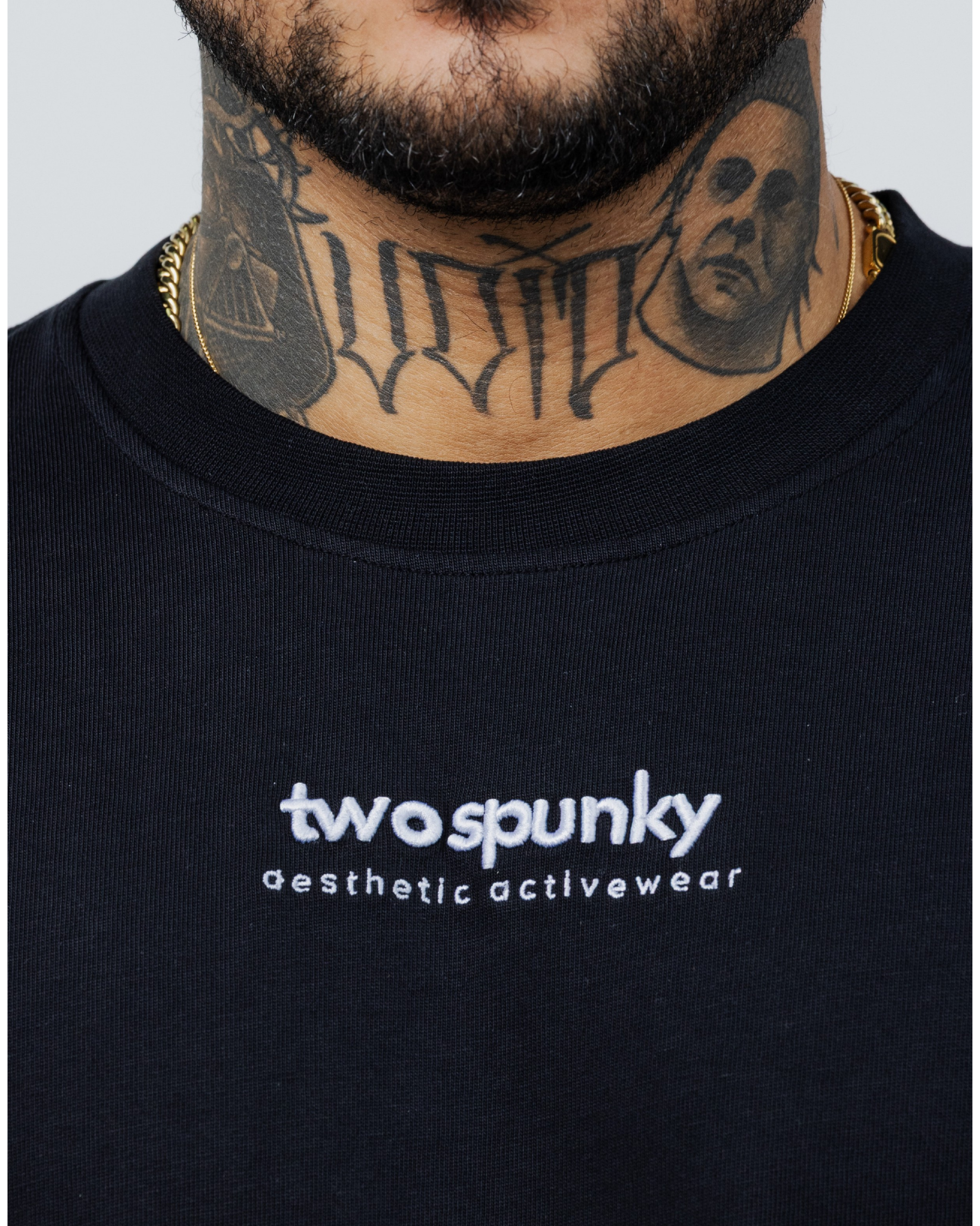 03/ Le T-Shirt Black. Two Spunky