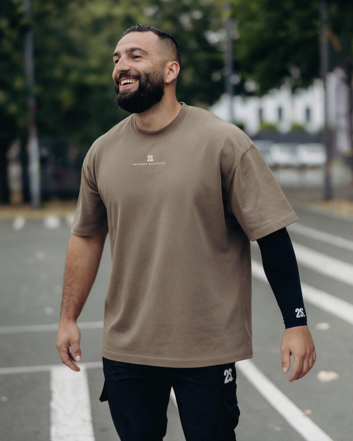 03/ Le T-Shirt. 385 - Taupe Two Spunky